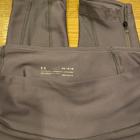 Under armour compression leggings - Picture 3 of 4